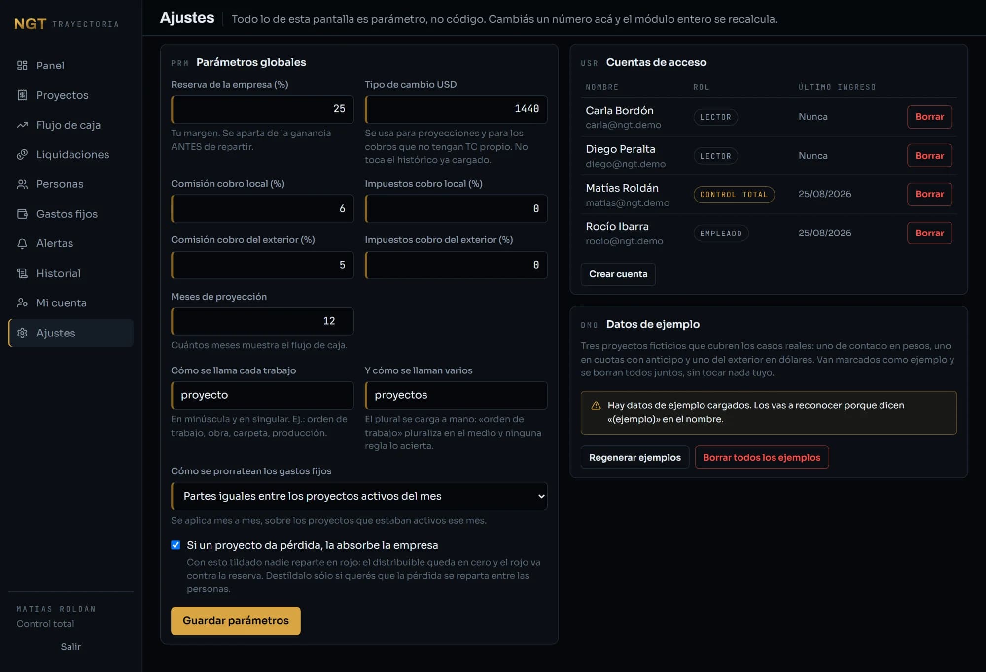 Pantalla de ajustes con reserva, tipo de cambio, comisiones, impuestos y regla de prorrateo